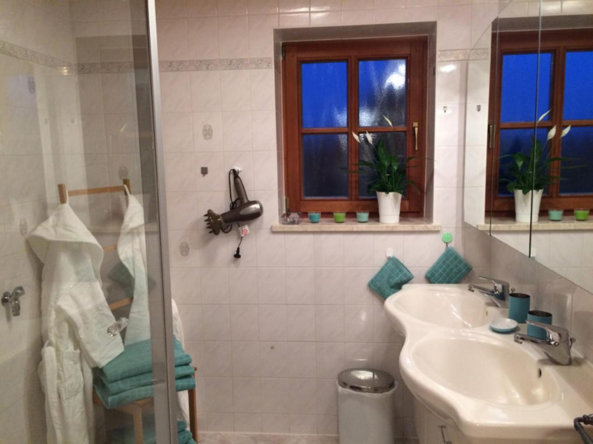Seehaeuschen - Waging Tettenhausen Waging am See Bagian luar foto