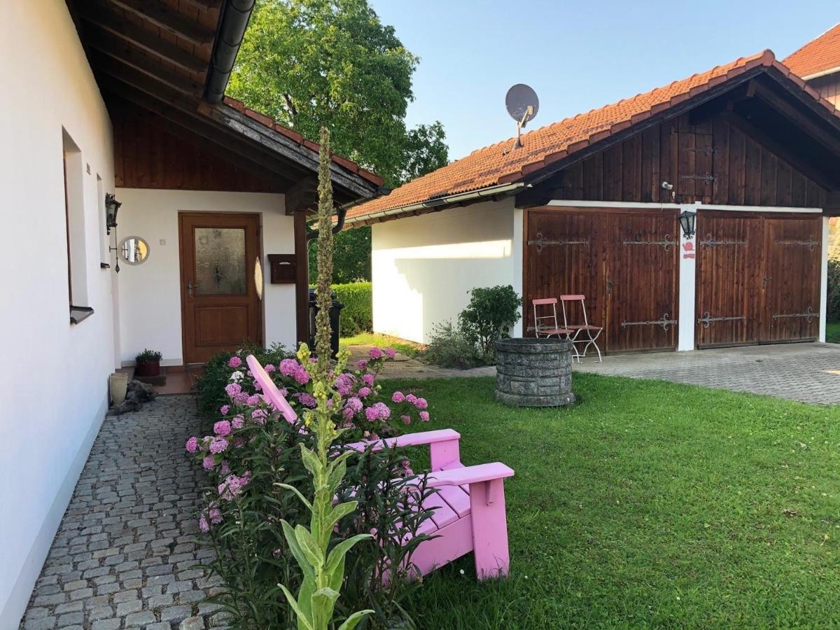 Seehaeuschen - Waging Tettenhausen Waging am See Bagian luar foto